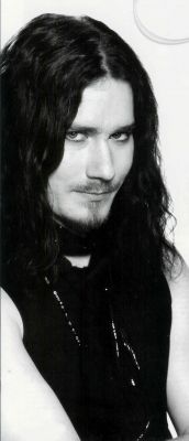 La tuomas est trop magnifique........