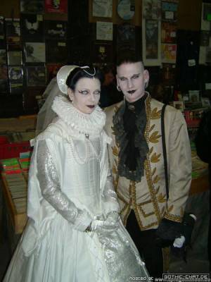 Festival goths....